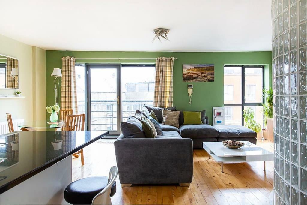 Spacious Belfast City Centre Duplex Apartment Εξωτερικό φωτογραφία