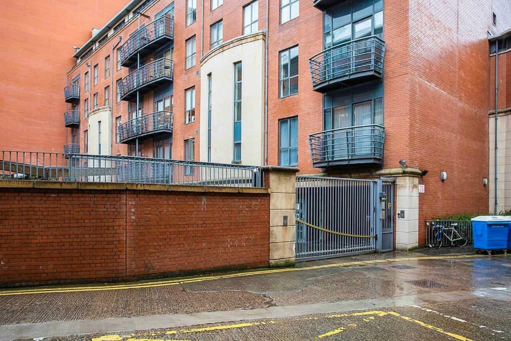 Spacious Belfast City Centre Duplex Apartment Εξωτερικό φωτογραφία
