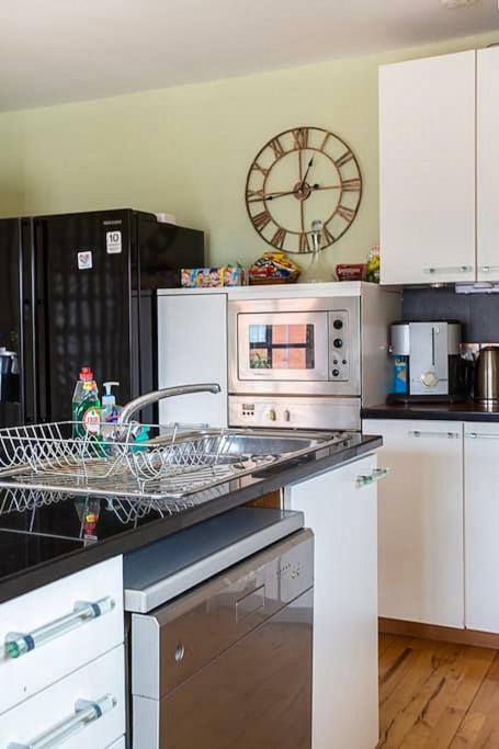 Spacious Belfast City Centre Duplex Apartment Εξωτερικό φωτογραφία