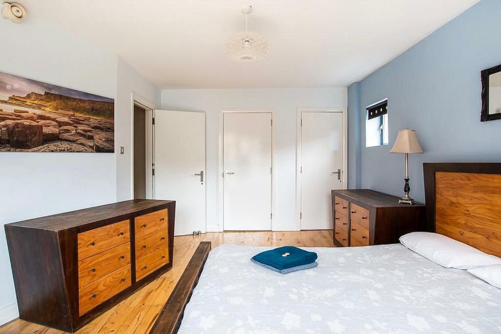 Spacious Belfast City Centre Duplex Apartment Εξωτερικό φωτογραφία