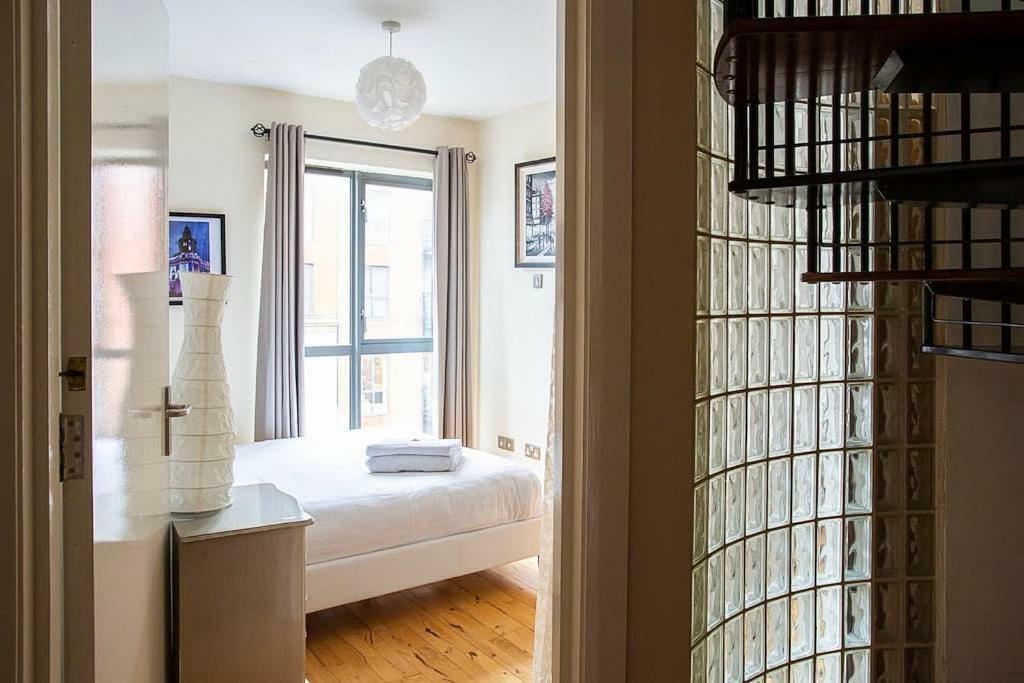 Spacious Belfast City Centre Duplex Apartment Εξωτερικό φωτογραφία