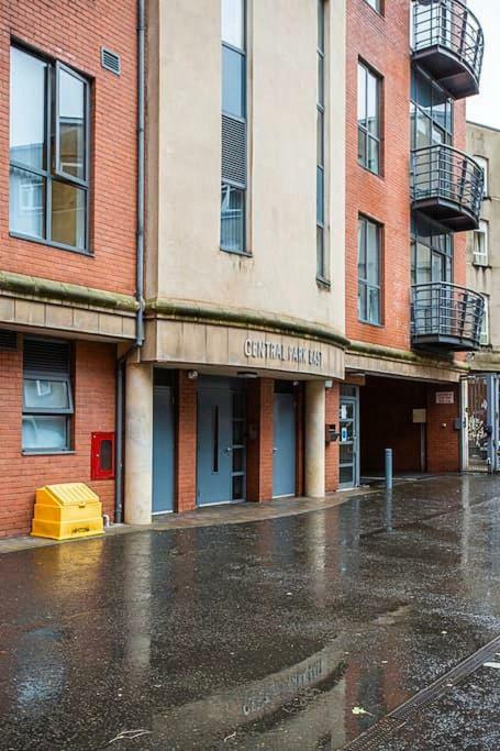 Spacious Belfast City Centre Duplex Apartment Εξωτερικό φωτογραφία